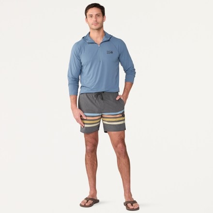 VISSLA Sumner 16.5" Volley Shorts - Men's 5