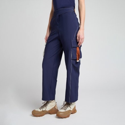 SENIQ Trailmix Cargo Pants - Women's 4