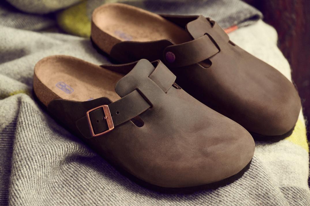 Location Image for Boston Soft Footbed Clogs - Men's