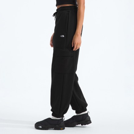The North Face TNF Essential Simple Dome Cargo Pants - Women's 3