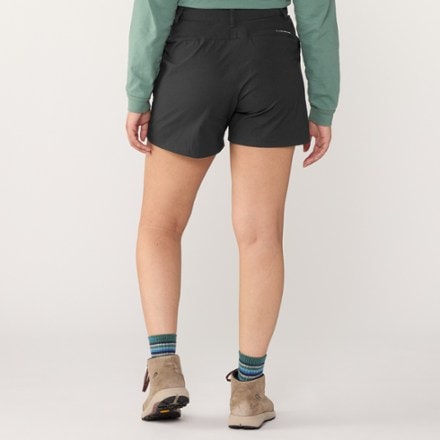 The North Face Basin 5" Shorts - Women's 2