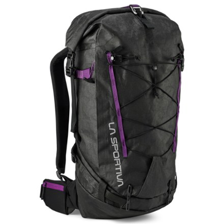 La Sportiva Challenger 28 Pack 0