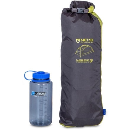 NEMO Dagger OSMO 3P Tent 32 fl. oz. water bottle not included