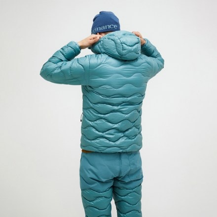 Peak Performance Helium Down Hood Jacket - Men's 2