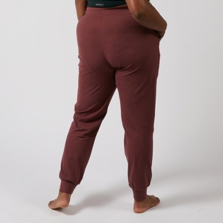 TomboyX Walking Joggers - Women's 2