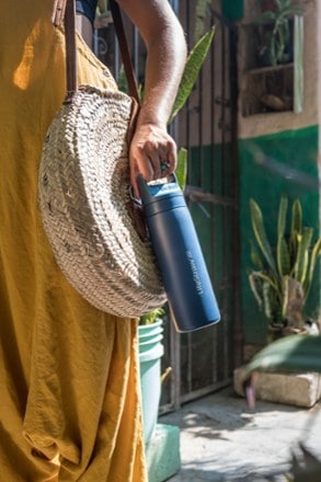 LifeStraw Go Series Insulated Stainless-Steel Water Filter Bottle - 18 fl. oz. 2