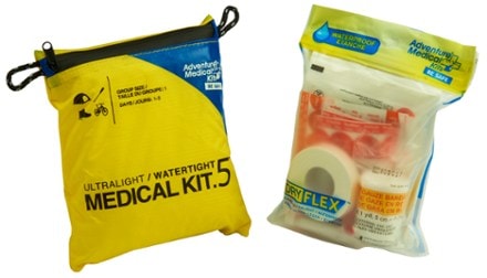 Adventure Medical Kits Ultralight/Watertight .5 Medical Kit 2