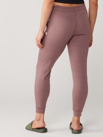 Vuori Performance Jogger Pants - Women's 2