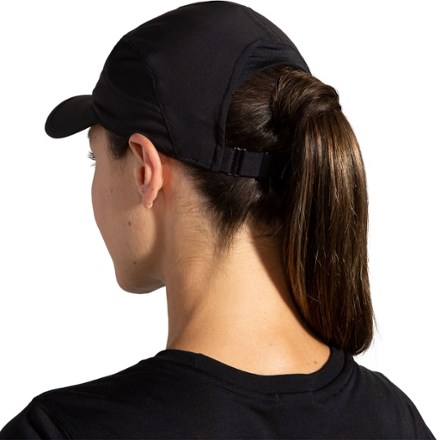 Brooks Chaser Hat 1