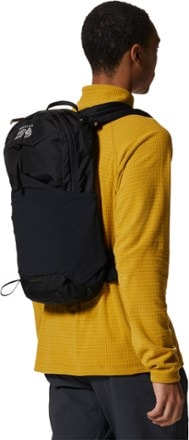 Mountain Hardwear Field Day 16 L Backpack 4