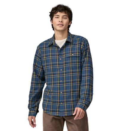 Patagonia men's clearance button down shirts