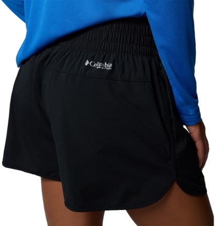 Columbia Windy Bay Shorts - Women's 5