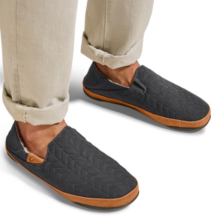 OluKai Kipuka Hulu Slippers - Men's 7