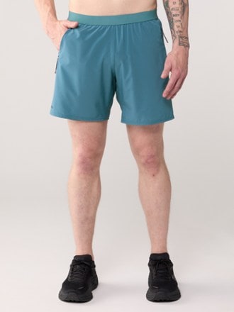 Janji 7" Traverse 2-in-1 Shorts - Men's 1