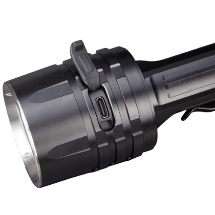 Fenix LR35R Rechargeable Flashlight 4