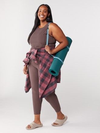 Plus-Size Yoga Clothes