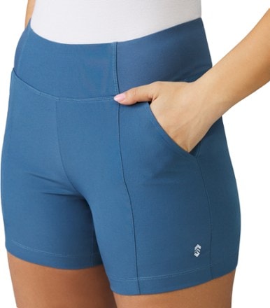 Free Country Hybrid Shorts - Women's 2