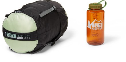 NEMO Forte 35 Endless Promise Sleeping Bag - Women's Stuff sack (32oz bottle not included) (Plum Gray/Celadon)