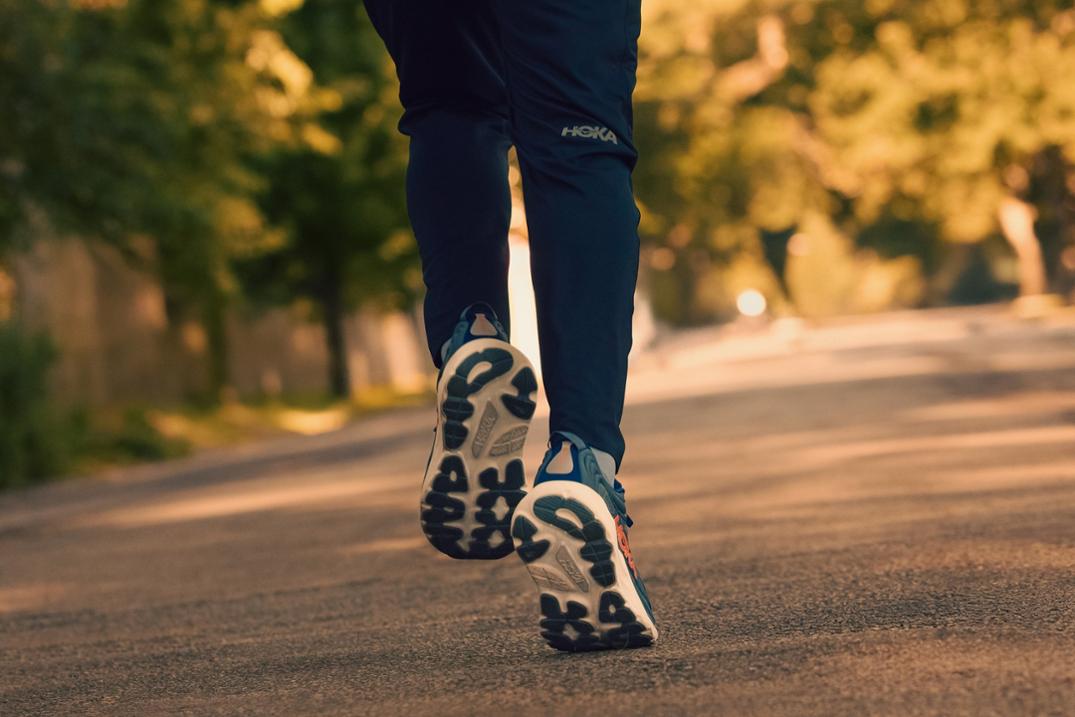 Location Image for Gaviota 6 Road-Running Shoes - Men's