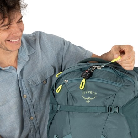 Osprey Farpoint Fairview 36 Wheeled Travel Pack 7