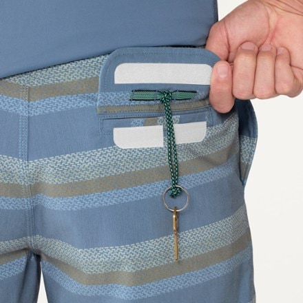 VISSLA Issaquah 18.5" Boardshorts - Men's 7