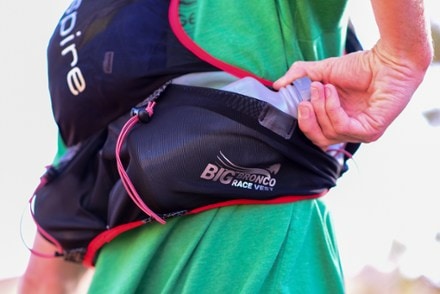 UltrAspire Big Bronco Race Hydration Vest 4