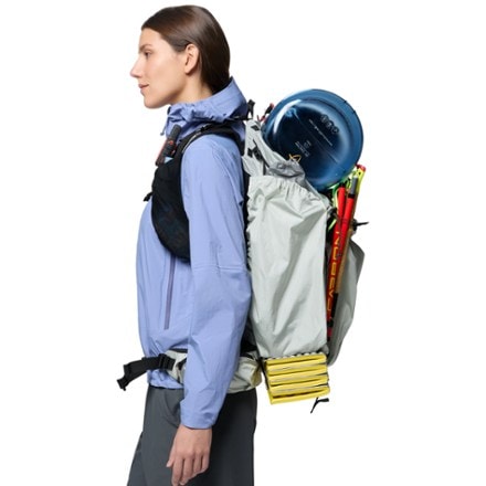 Mountain Hardwear Kazam 60 Pack 8