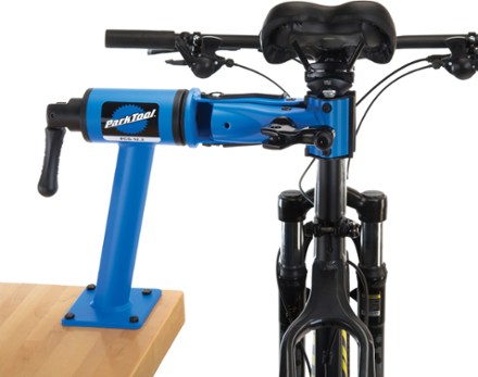 rei bike repair stand