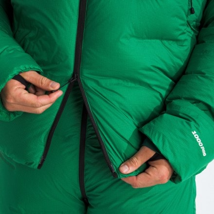 The North Face Summit Cloud Down AMK Parka - Men's 6