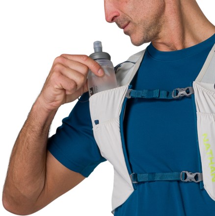 Nathan Pinnacle FeatherLite Hydration Vest 10