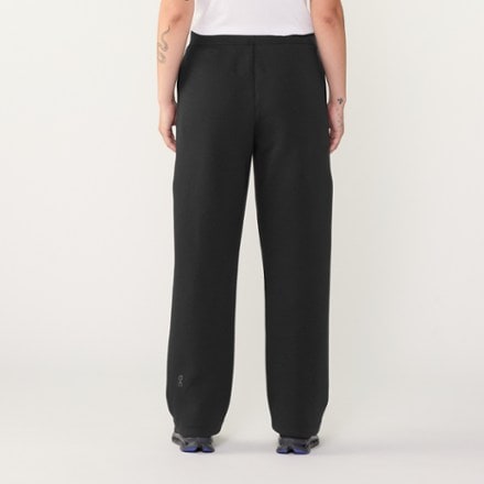 On Focus Tech Sweatpants - Women's 2