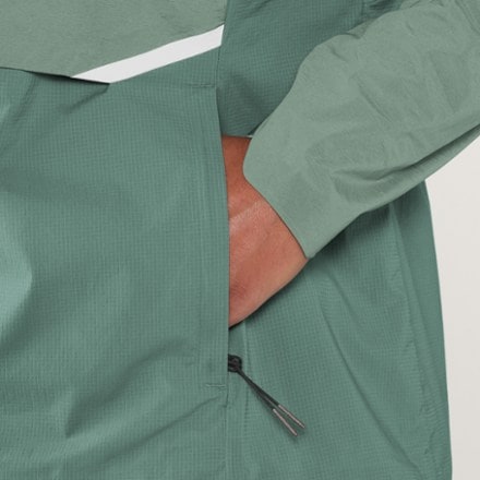 On Core Jacket - Women's 6