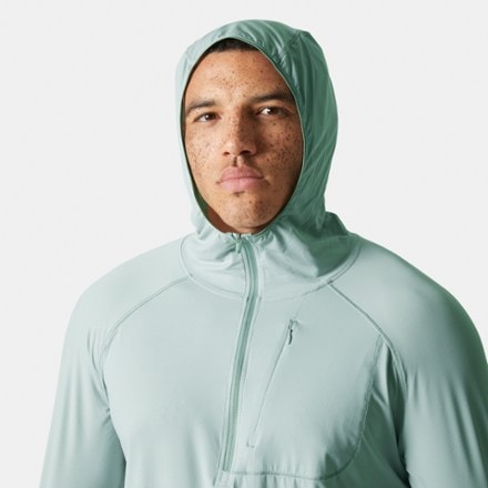 Helly Hansen Shine Solen Half-Zip Sun Hoodie - Men's 4