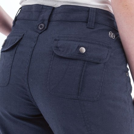 Aventura Temple Shorts - Women's 5