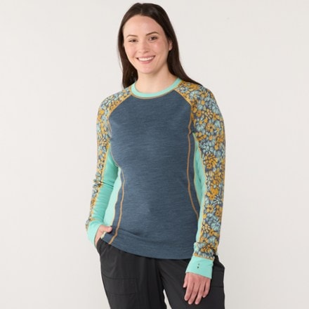 Smartwool Classic Thermal Merino Colorblock Crew Base Layer Top - Women's 1