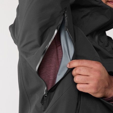 Arc'teryx Rush Jacket - Men's 4