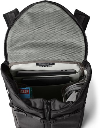 YETI Ranchero Pack - 22 L 8