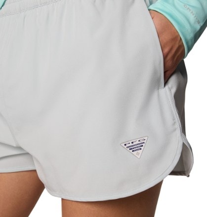 Columbia Windy Bay Shorts - Women's 5