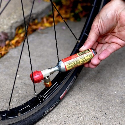 Planet Bike 16 g Threaded CO2 Cartridge 2