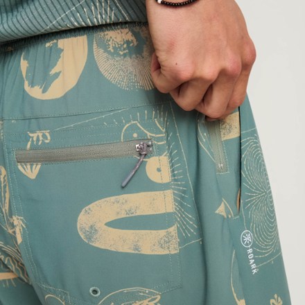 Roark Serrano 7" Shorts - Men's 4