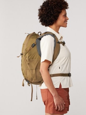 REI Co-op Trail 25 Pack 3