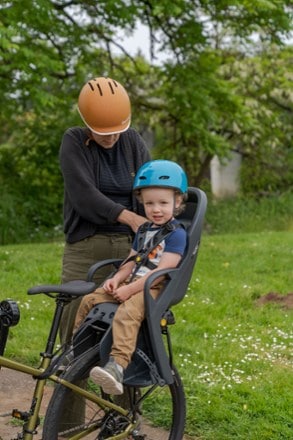 Burley Dash RM Child Bike Seat + Rear Rack 10