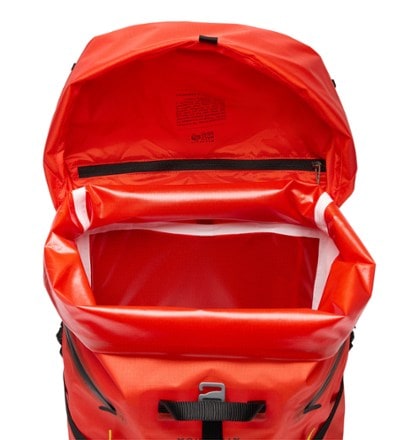 Mountain Hardwear Alpine Light Roll-Top 45 L Pack 5