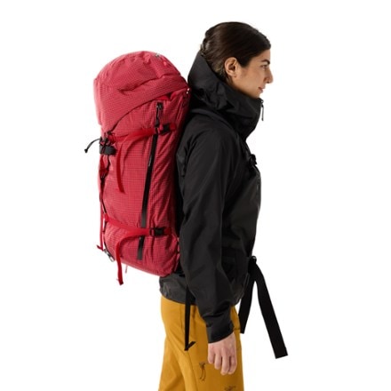 Arc'teryx Alpha AR 55 Pack 5