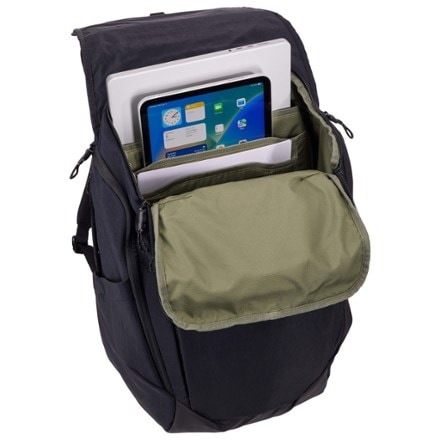 Thule Paramount 27 L Pack 9