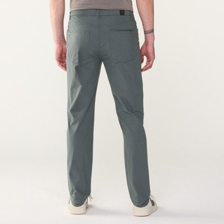 Vuori Meta Pants Athletic Slim - Men's 2