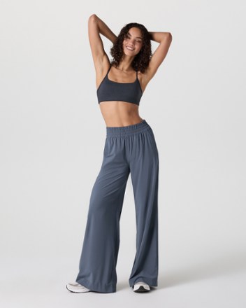 Vuori Villa Wideleg Pants - Women's 3