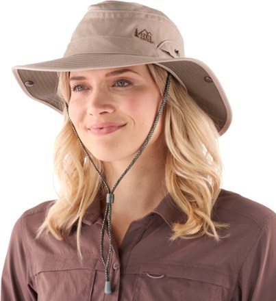 rei outback hat