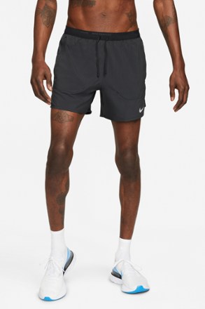 Nike Stride 5" Shorts - Men's 4