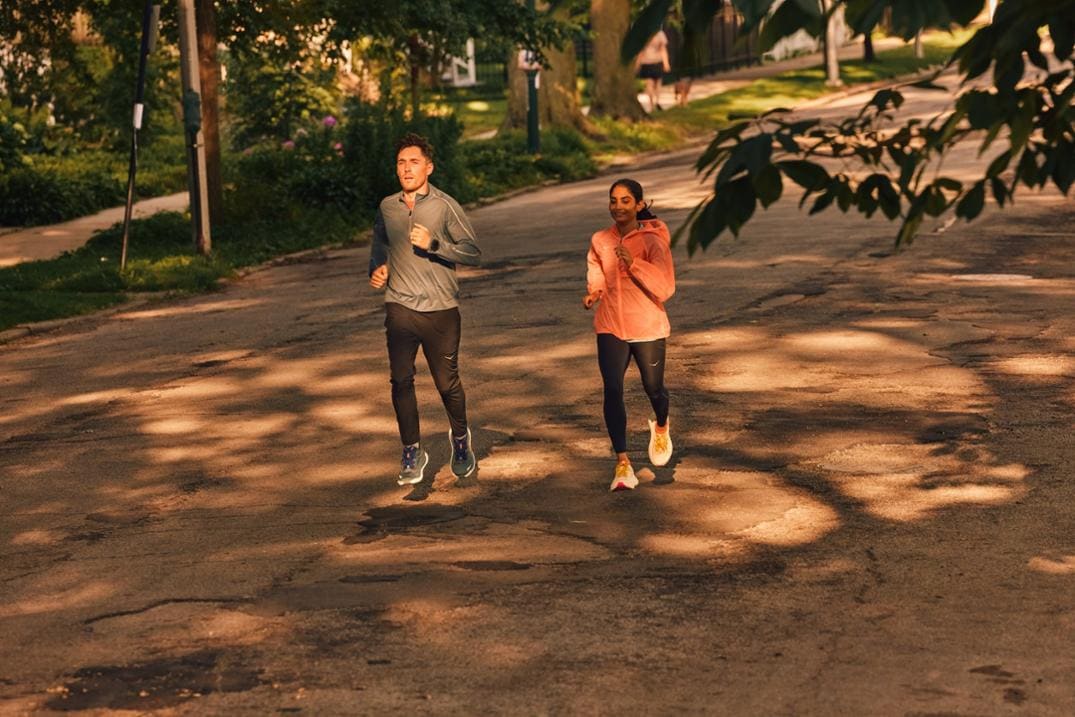 Location Image for Gaviota 6 Road-Running Shoes - Men's